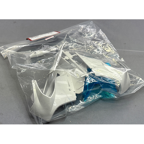 京商 カウリングセット(ハングオンレーサー/RGV-Γ) GPB101B