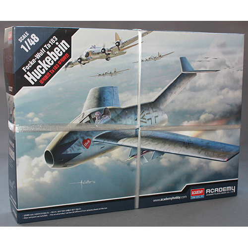 アカデミー 1/48 フォッケウルフ Ta183 Huckebein