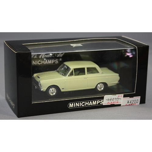 ミニチャンプス 1/43 Ford Cortina MKI 1962 Green