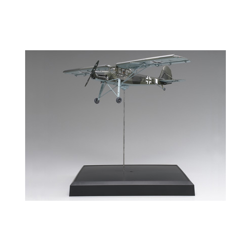 タミヤ 1/48 Fi156C シュトルヒ 飛行状態ディスプレイセット