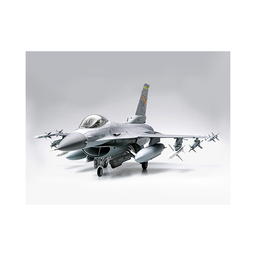 タミヤ 1/32 ロッキードマーチン F-16CJ[ブロック50] ファイティングファルコン