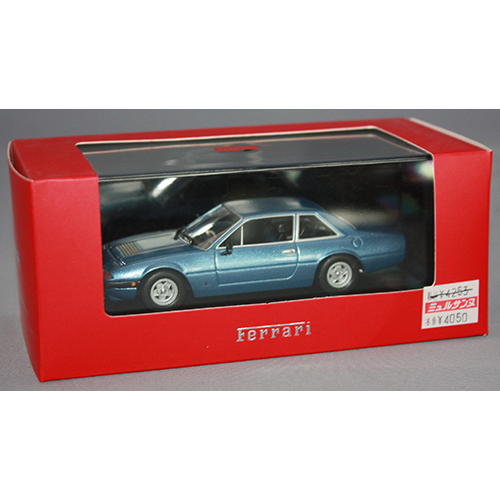 ixo 1/43 Ferrari 365 GT/4 2+2 Light Blue 1972
