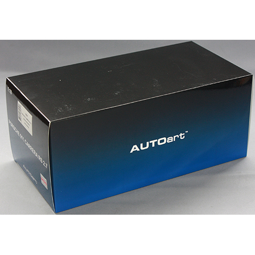 AUTOart 1/18 ポルシェ 911 カレラ 2.7 RS (グランプリホワイト/レッド・ストライプ)