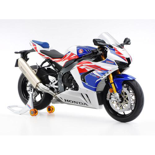 タミヤ 1/12 オートバイシリーズ No.141 1/12 Honda CBR1000RR-R FIREBLADE SP 30th Anniversary