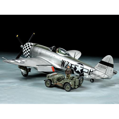 タミヤ　1/48 P-47Dサンダーボルト“バブルトップ”・1/4トン小型四輪駆動軍用車セット