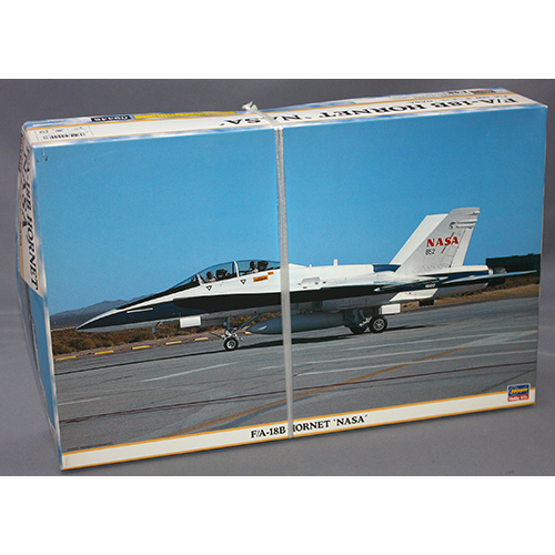 ハセガワ 1/48 F/A-18B　ホーネット　NASA