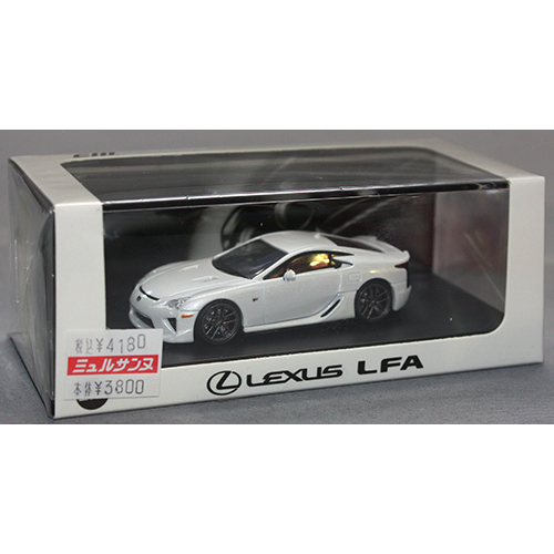 CMモデル 1/64 Lexus LFA パールホワイト