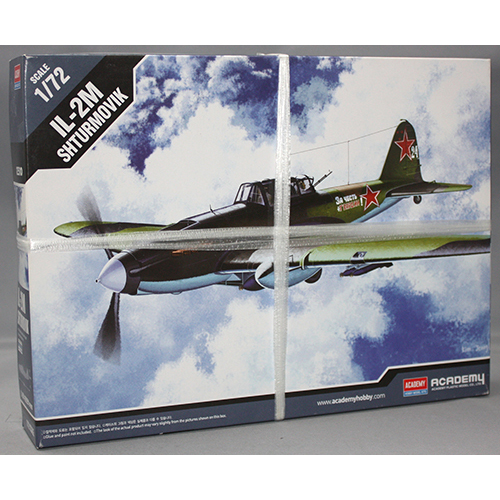 アカデミー 1/72 IL-2M シュトルモビク